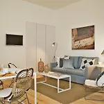 Five Stars Combro 77 Apartment
