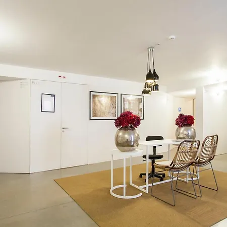 Apartment Five Stars Combro 77