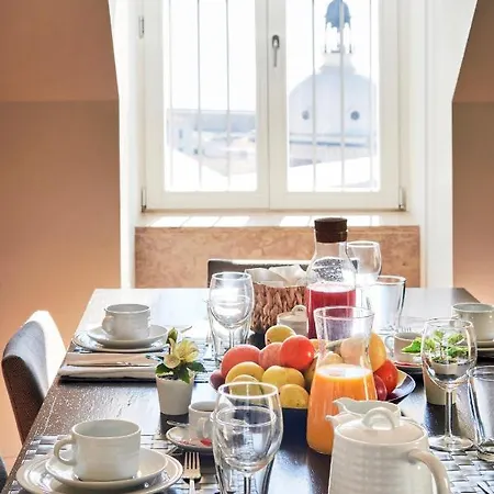 Five Stars Combro 77 * Lisbon
