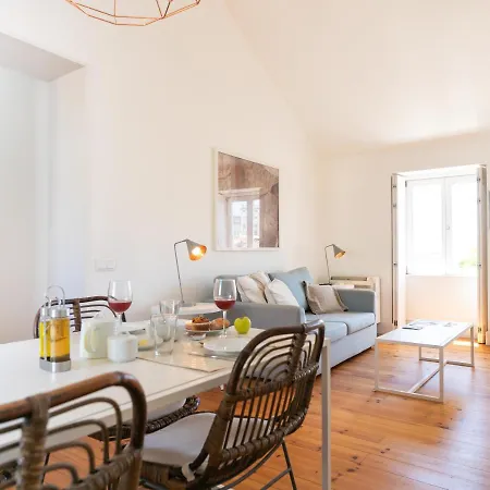 Five Stars Combro 77 Apartment