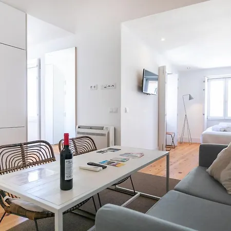 Apartment Five Stars Combro 77