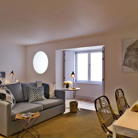 Apartment Five Stars Combro 77 *