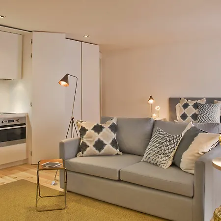 Five Stars Combro 77 Apartment