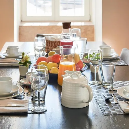 Five Stars Combro 77 Lisbon