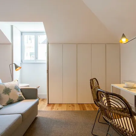 Five Stars Combro 77 * Lisbon